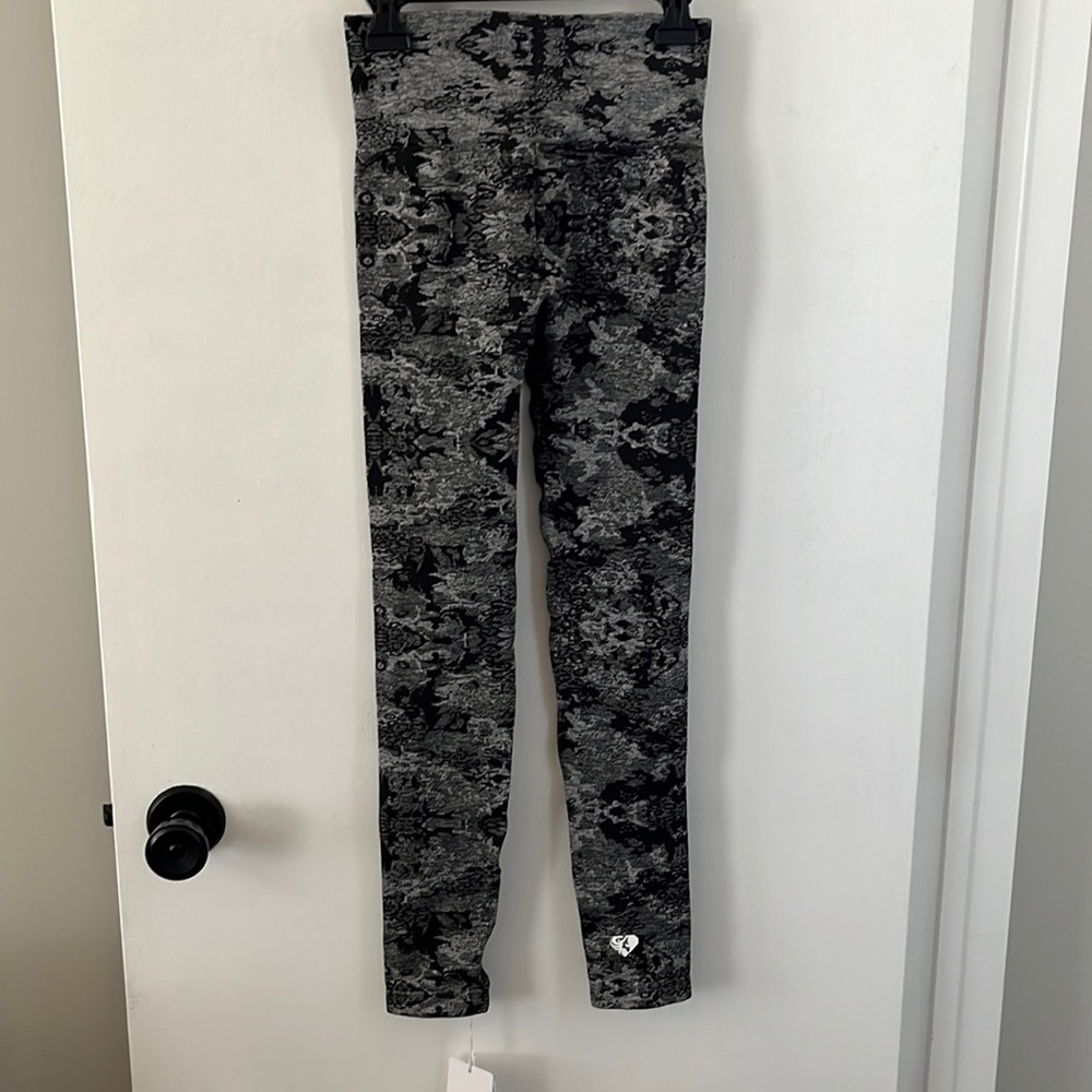 Women’s Best Seamless Leggings (NEW)